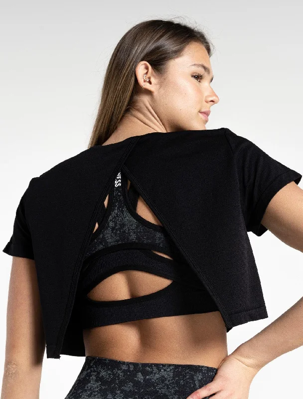 flap soft t-shirts -Essential Seamless Crop T-shirt - Blackout