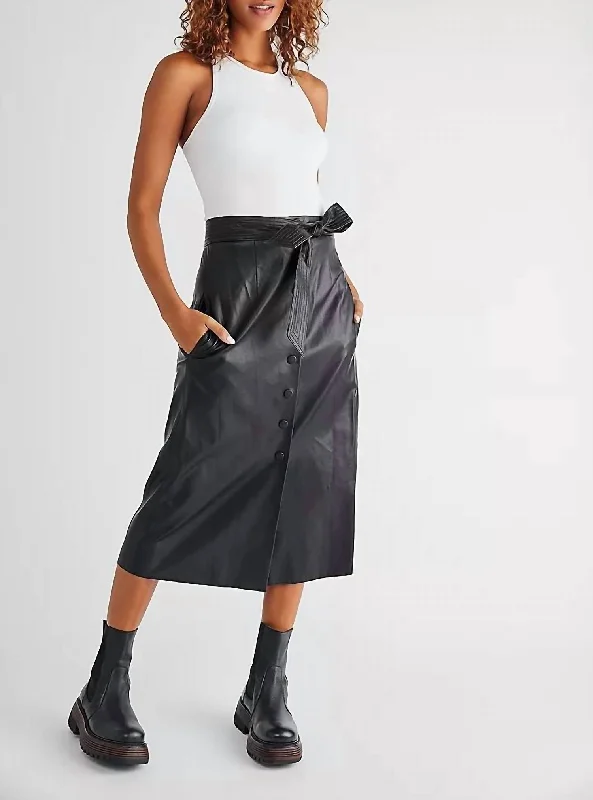 lilac flair skirts -Lorette Skirt In Black