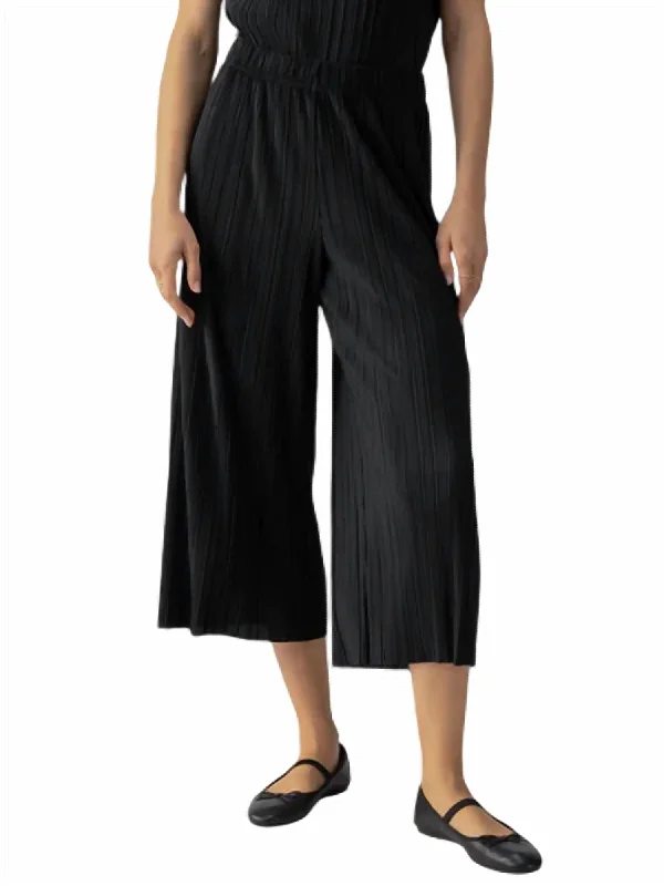 petite muted pants -Plisse Culotte In Black