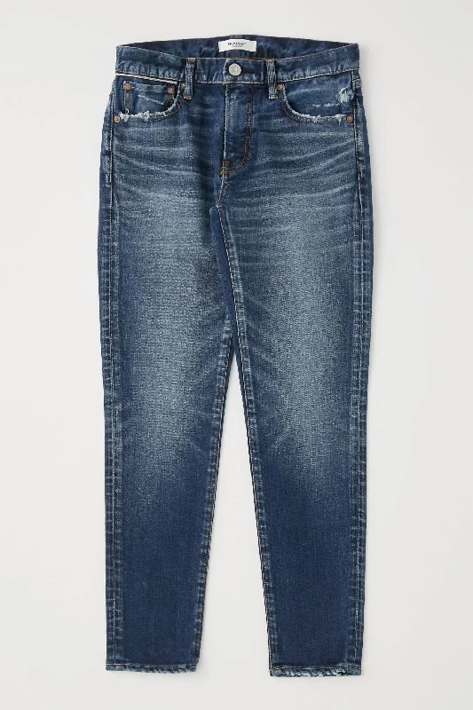 run sleek pants -Vintage Carson Jean In Dark Blue